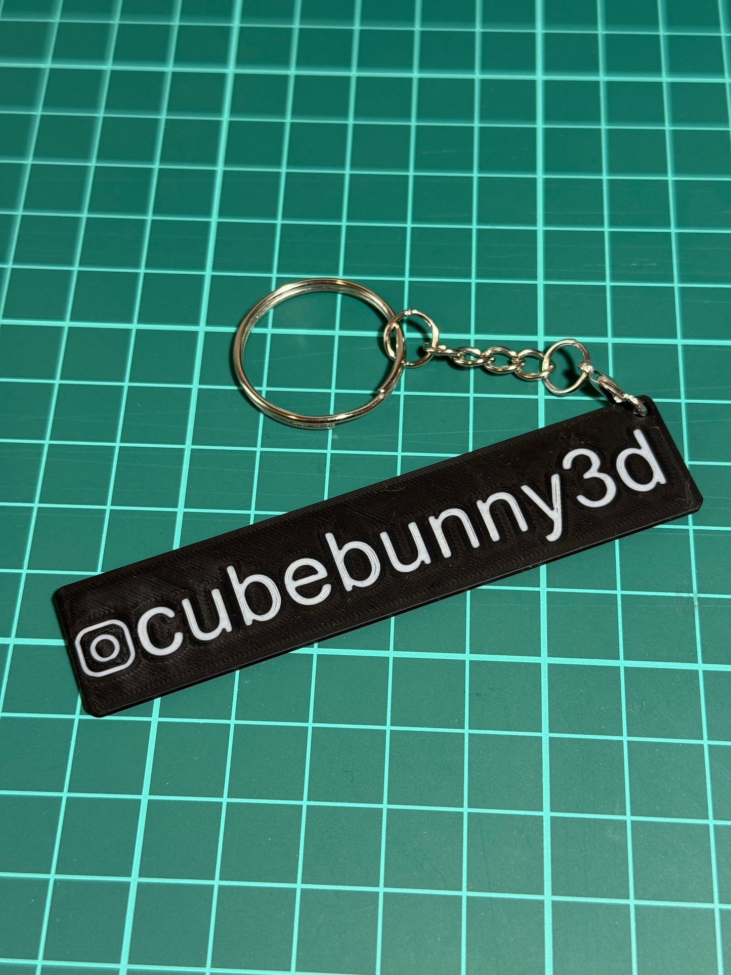 Custom NZ License Plate Keychain (European Black)
